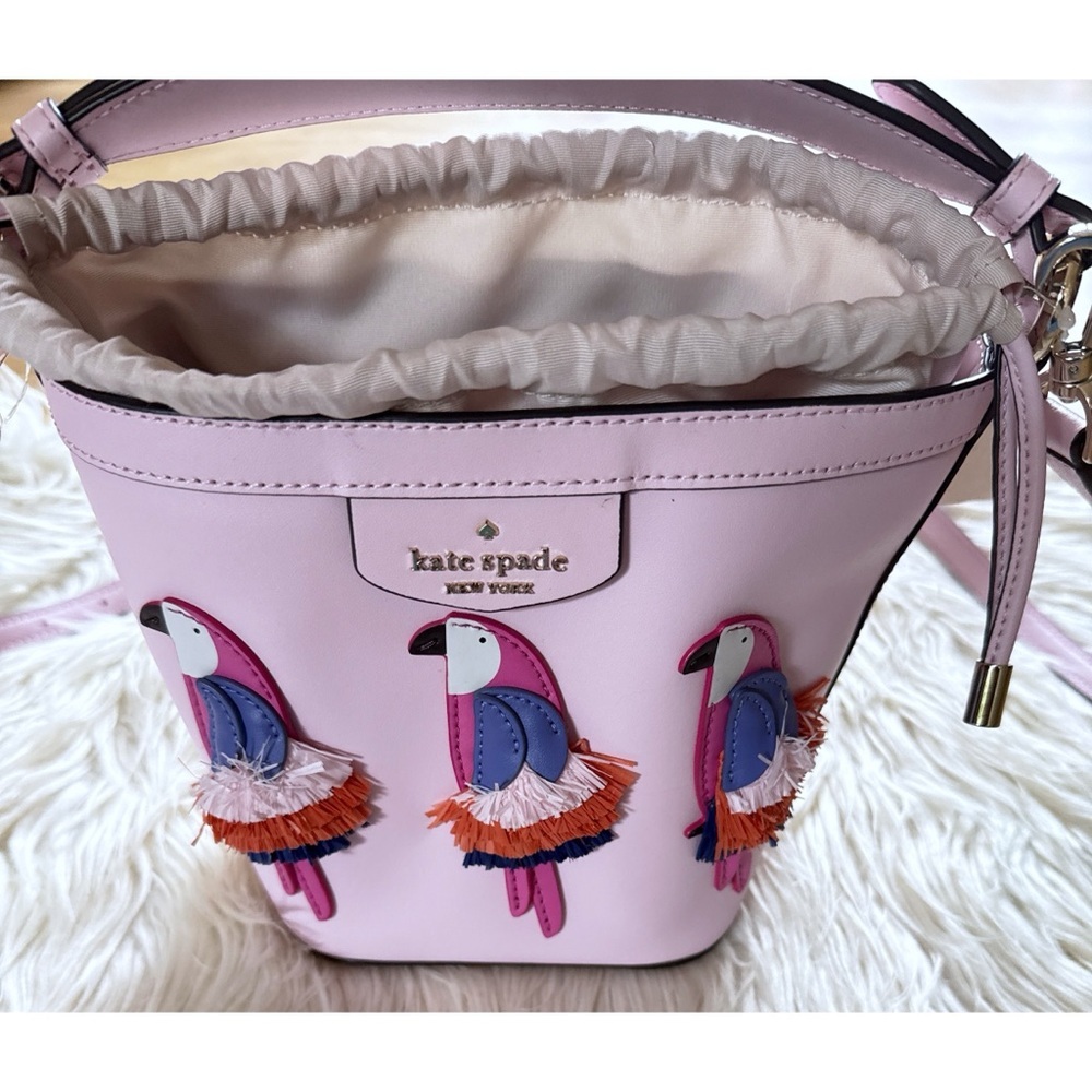 NWT Kate Spade New York Pippa Flock Party Parrot Small Bucket Crossbody Purse​ - Picture 4 of 10